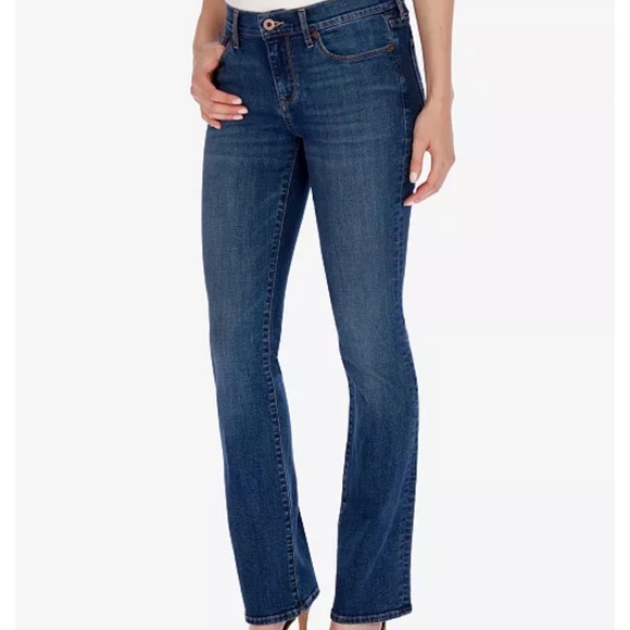 Lucky Brand Denim - Lucky brand jeans in sweet n low cut size 10/30
